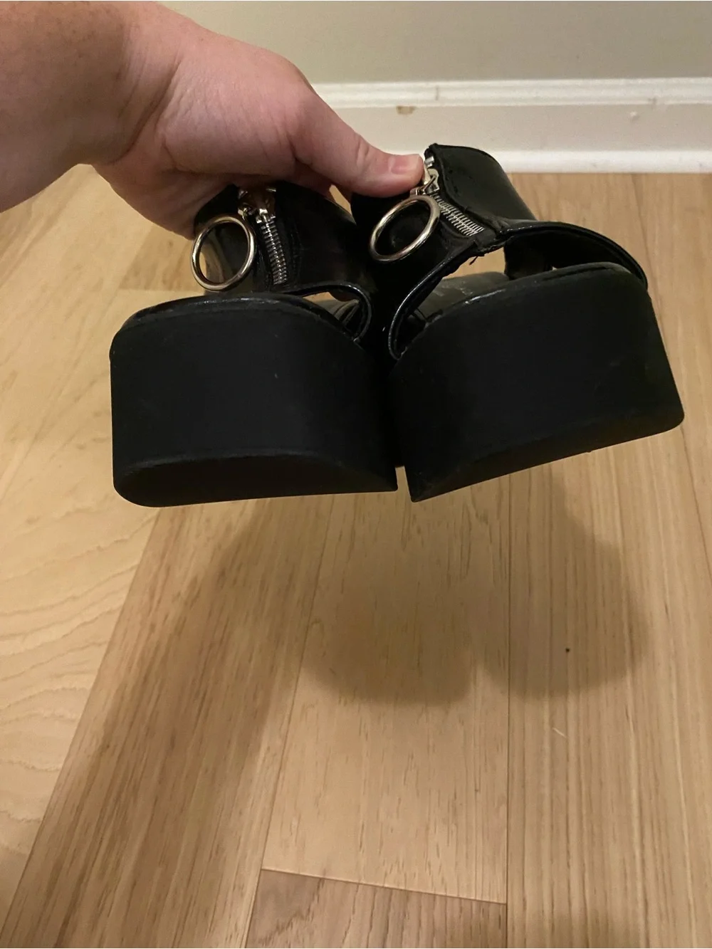 Chinese Laundry Black Platform Wedge Slide Sandals with Zip Accent Size 6